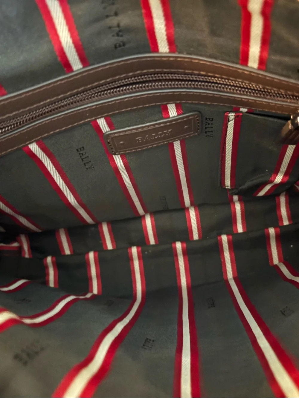 Bally Switzerland Vintage Trainspotter Messenger Bag